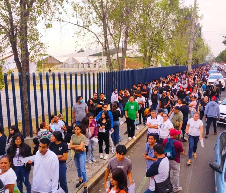 Aspirantes arriban a Ciudad Universitaria desde temprana hora 