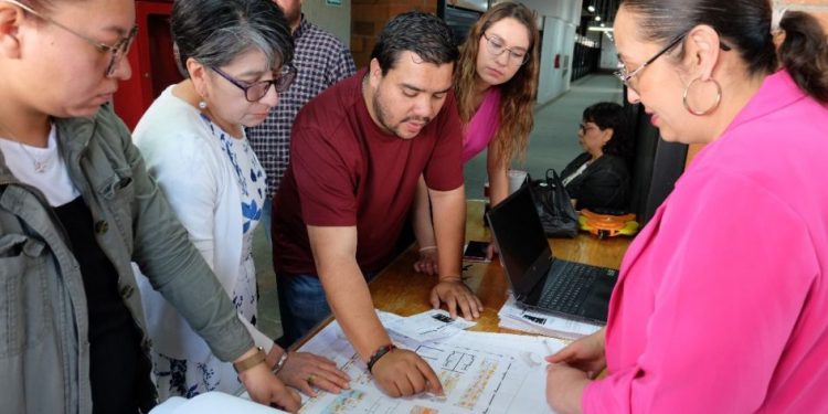 Con orden y alegría, concluye entrega de locales en nuevo mercado de Pátzcuaro: Gladyz Butanda