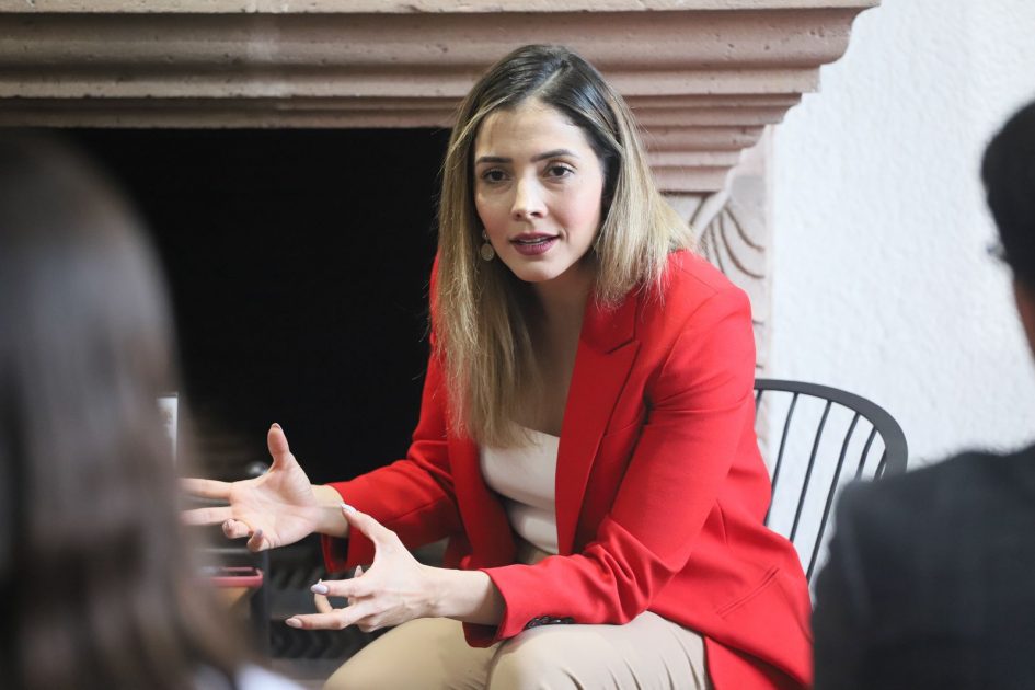 Abusiva iniciativa estadounidense que pretende gravar remesas que envían nuestros paisanos: Brissa Arroyo