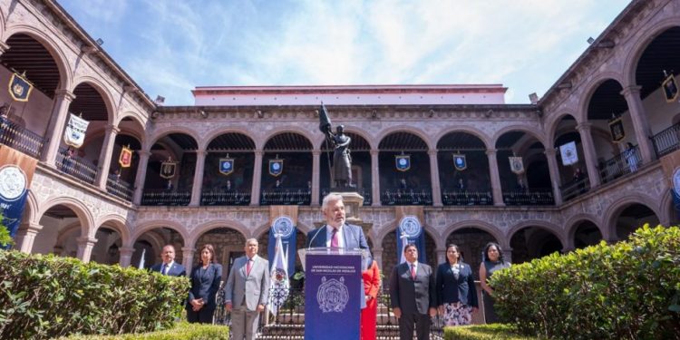 Bedolla convoca a mantener ideario de libertad y justicia social de Miguel Hidalgo