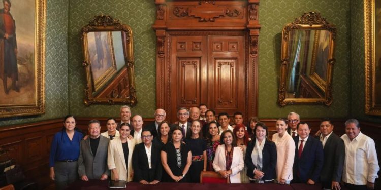 Revisan Sheinbaum y Bedolla avances del programa IMSS-Bienestar