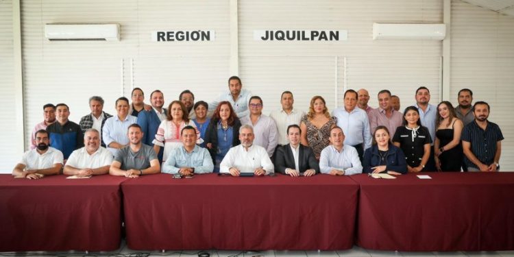 Bedolla y liderazgos de Jiquilpan unen fuerzas contra el impuesto a remesas