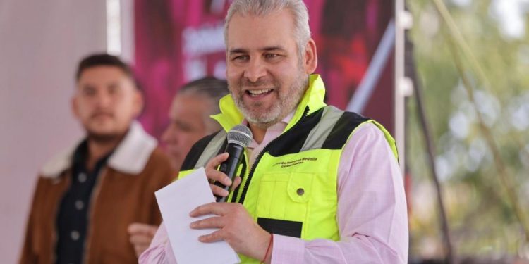 Gobierno de Michoacán afina proyecto de la autopista Uruapan-Zamora