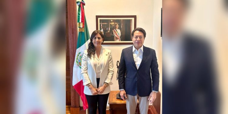 Gaby Molina y Mario Delgado fortalecen coordinación a favor de la educación