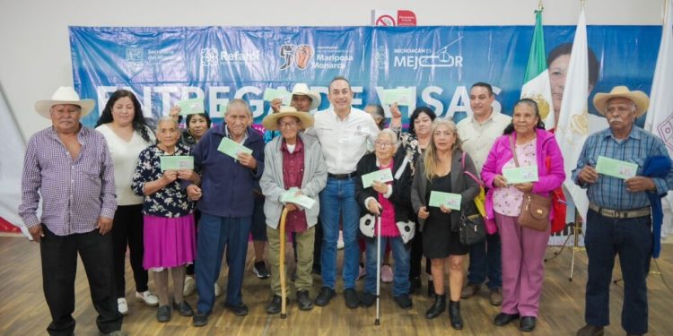 Michoacán hace posible que familias migrantes se abracen, tras décadas de no verse