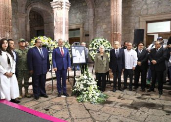 Honra Bedolla memoria de Francisco Xavier Ovando; lucha social dejó sociedad más democrática