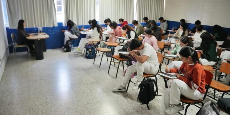 Hoy, la UMSNH cubrirá el pago total de salarios del mes de julio