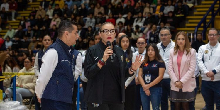 No hay recomendados, ingresa a la UMSNH quien estudió y quien tiene vocación: Yarabí Ávila