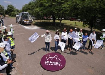 Bedolla arranca rehabilitación del tramo carretero Gabriel Zamora-Nuevo Urecho-Ario