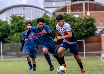 UMSNH cierra con triunfo la fase regular de la Primera Fuerza en la Liga Municipal 