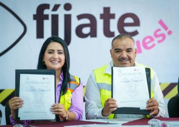 Gladyz Butanda promueve uso responsable del casco en Jacona