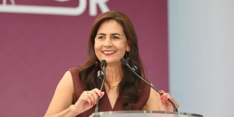 Incremento retroactivo a docentes se entrega el 31 de julio: Gabriela Molina