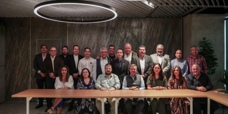 Impulsa Raúl Zepeda nueva relación con el sector empresarial para fortalecer la inversión en Michoacán