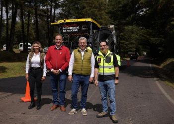 Arranca Bedolla rehabilitación del camino Villa Madero-Tacámbaro