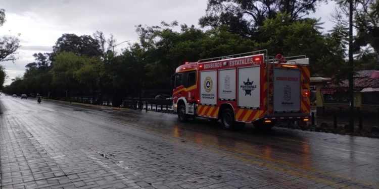 PC estatal refuerza operativo de prevención por desfogue de la presa de Cointzio