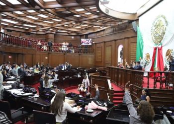 Reconoce 76 Legislatura a Margarita Arriaga Pierres con la Condecoración «Merito al Turismo Michoacano» 2025