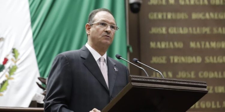 David Martínez Gowman presenta iniciativa para instaurar Código de Ética en el Congreso del Estado