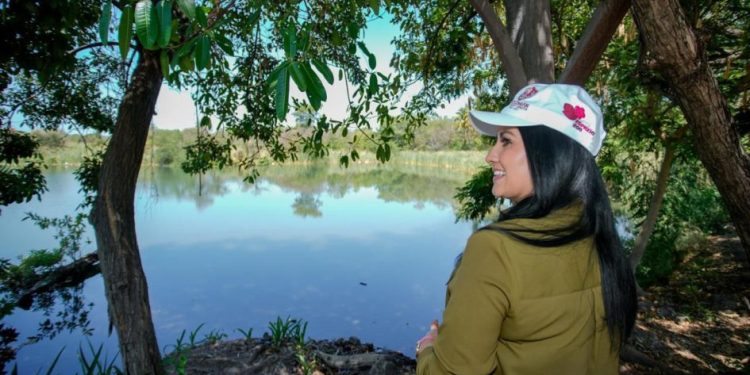 Impulsa Gladyz Butanda construcción de parques ecológicos en Michoacán