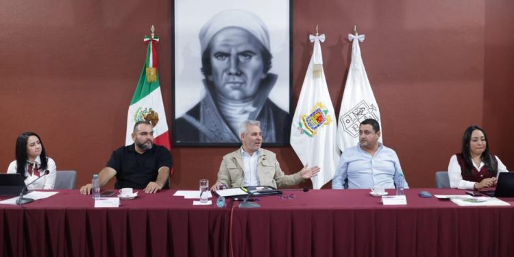 Asegurada renovación del transporte público de Uruapan: Bedolla