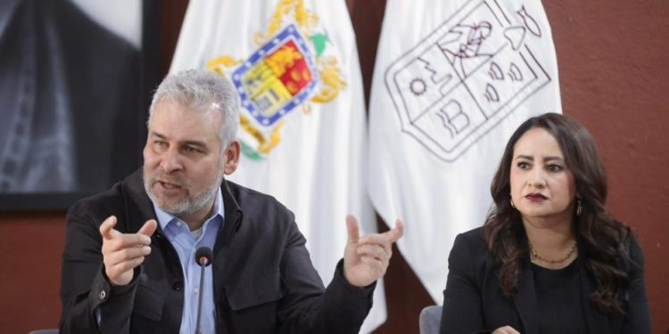 Acuerda Bedolla con transportistas, condonaciones y descuentos para el Buen Fin