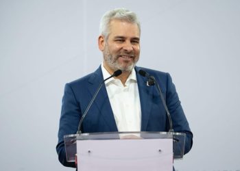 Beneficiados con Beca Gertrudis Bocanegra más de 98 mil 500 universitarios michoacanos: Bedolla