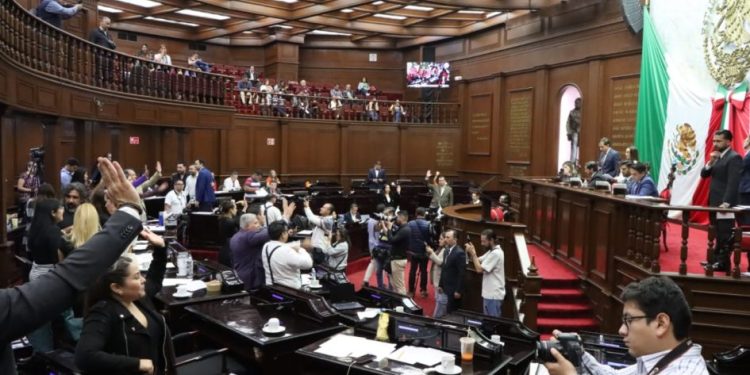 Violencia obstétrica ya está considerada en el marco legal en Michoacán