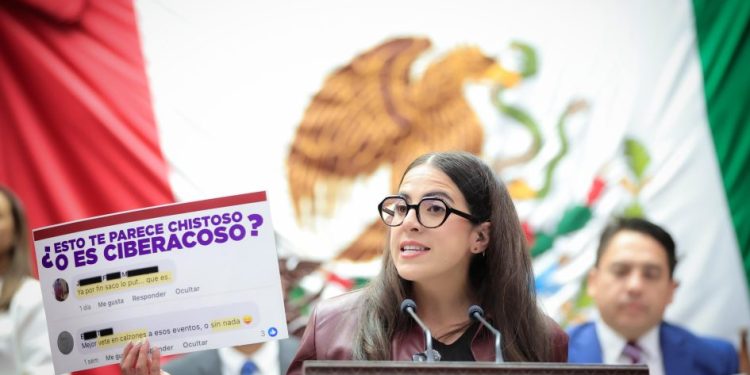 Tras aprobación de reforma, Giulianna Bugarini remarca que combatir el ciberacoso es una forma de construir paz
