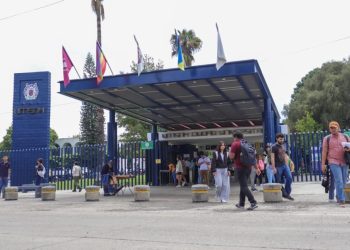 Hoy, nicolaitas recibirán el pago del 100 por ciento de aguinaldo; Yarabí Ávila cumple con las y los trabajadores
