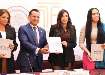 Recibe Congreso del Estado de la FGE el Plan de Persecución del Delito 2025-2034