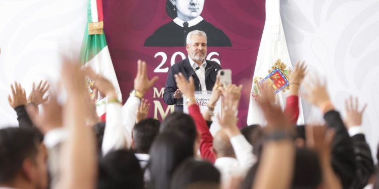 ¡Adiós al “no tengo datos”! Más de 200 mil estudiantes de prepa y universidad tendrán internet gratis: Bedolla   