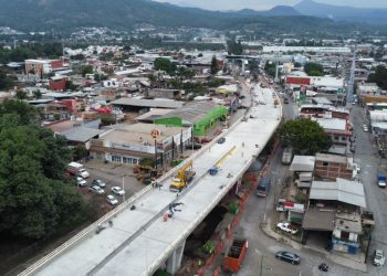 Distribuidor vial La Hielera en Uruapan abrirá circulación este mes: Rogelio Zarazúa