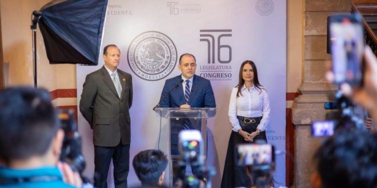 Inaugura diputado presidente de la Mesa Directiva “la tribuna ciudadana” para escuchar a toda la ciudadanía