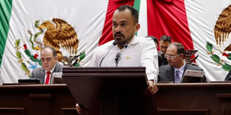Hugo Rangel presenta iniciativa para atender, con enfoque de vulnerabilidad, a las juventudes