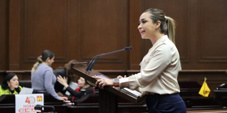 Para prevenir la reincidencia y garantizar entornos escolares seguros, propone Grecia Aguilar crear Registro Estatal de Docentes Sancionados por acoso y abuso sexual