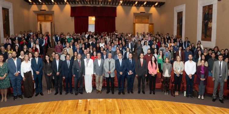 Coinciden expertos en que se debe fortalecer la autonomía financiera de la Universidad Michoacana