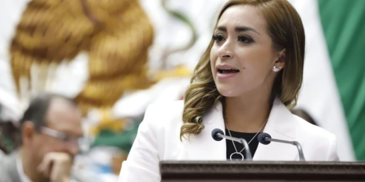 Propone Grecia Aguilar reforma para evitar multas y clausuras a negocios por delitos cometidos por terceros