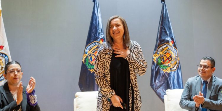 Que nadie apague su voz, convoca la doctora Nuria Varela a estudiantes de la UMSNH