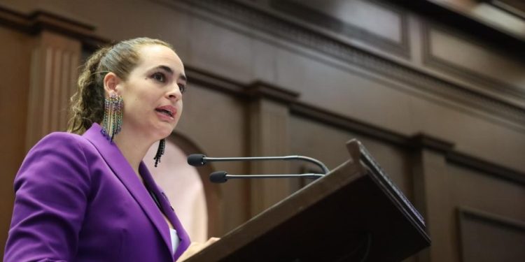Diputada Sandra Arreola propone “Ley Cazzu” para garantizar movilidad de niñas y niños ante abandono parental