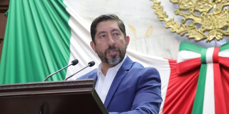 Abraham Espinoza busca que ayuntamientos garanticen accesibilidad en palacios municipales