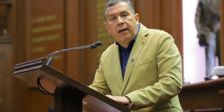 Barragán propone bonificación en recibos del servicio de agua