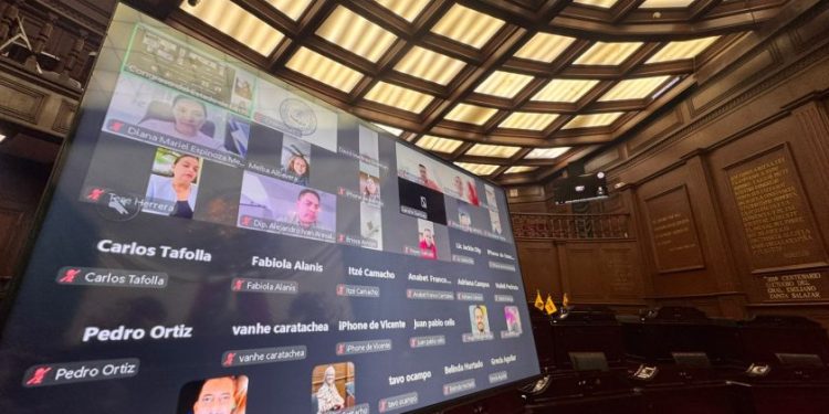 Por unanimidad, Congreso de Michoacán aprueba reforma al artículo 127 de la Constitución Política de México, en materia de límite a las jubilaciones y pensiones de las entidades públicas