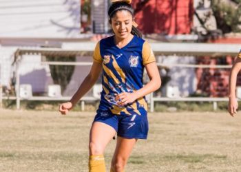 La nicolaita Adriana Ramírez, lideresa nacional de goleo de la TDP Femenil; impone nuevo récord