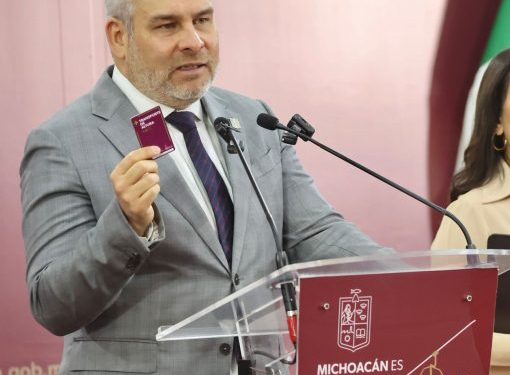 Tarjeta de teleféricos será compatible con cablebús de CDMX: Bedolla