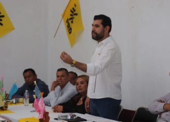 PRD Michoacán se prepara para gobernar los ocho municipios del distrito de Paracho en 2027: Octavio Ocampo