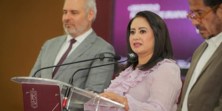 Inicia entrega gratuita de tarjetas para el teleférico de Uruapan: Gladyz Butanda