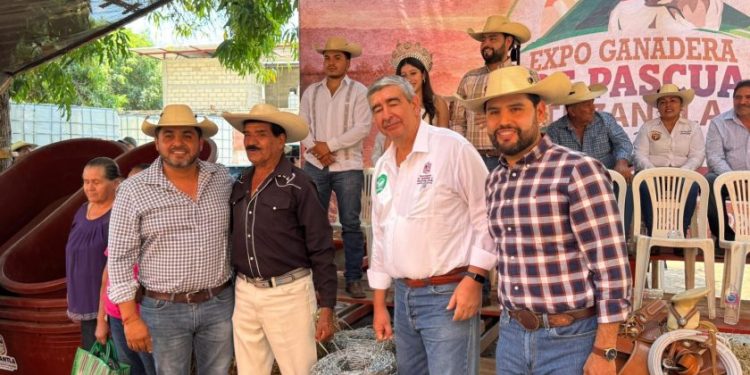 Expo Ganadera Tuzantla 2026: Octavio Ocampo subraya aportación del sector al PIB de Michoacán