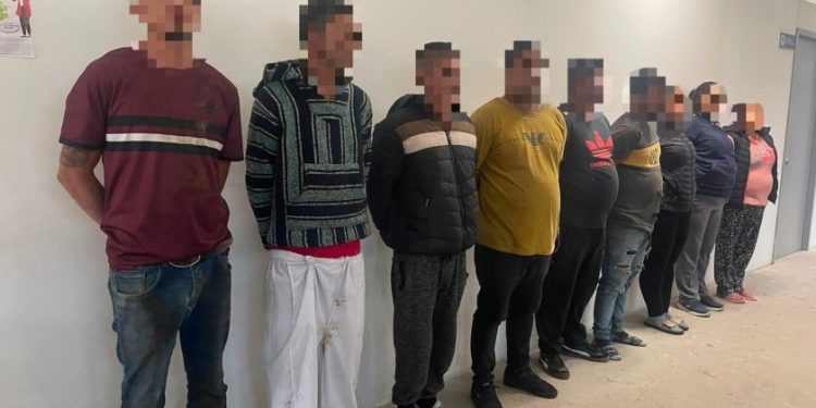 En operativo interinstitucional, SSP brinda apoyo a FGE para detener a 9 presuntos implicados en homicidio en Uruapan